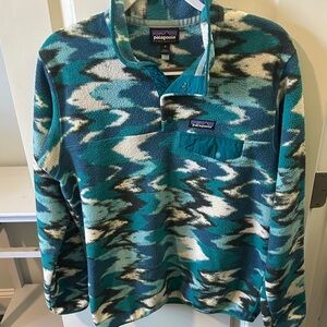 Patagonia Blue and White Synchilla Fleece Pullover